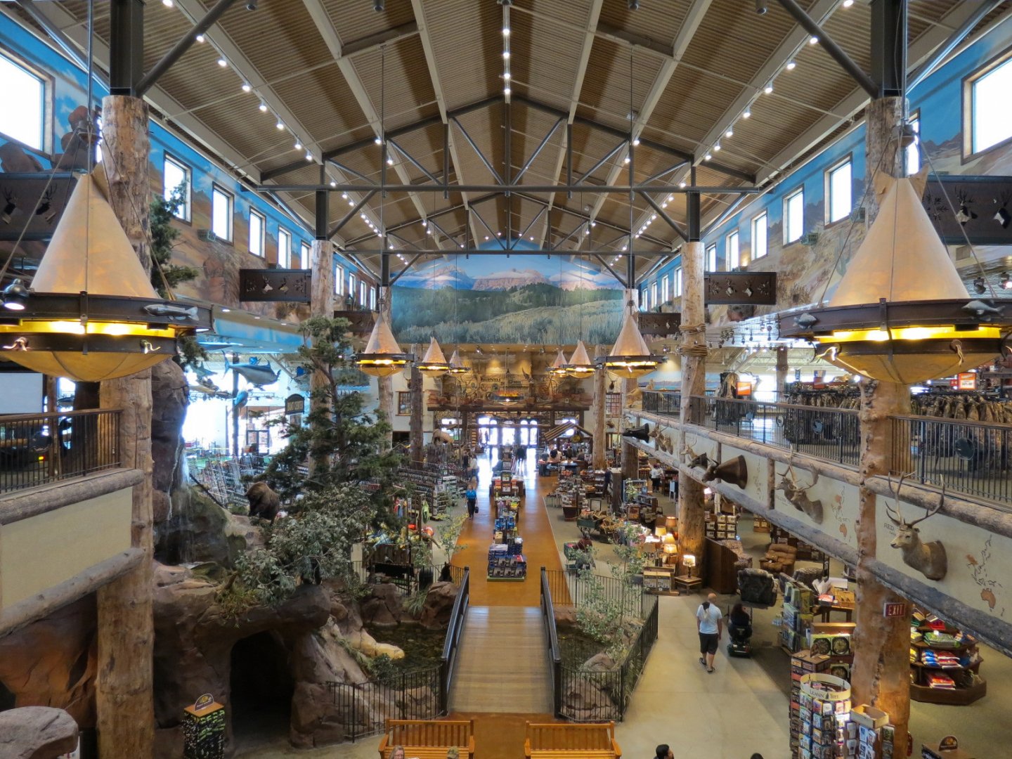 Bass Pro Shops Las Vegas - Interior