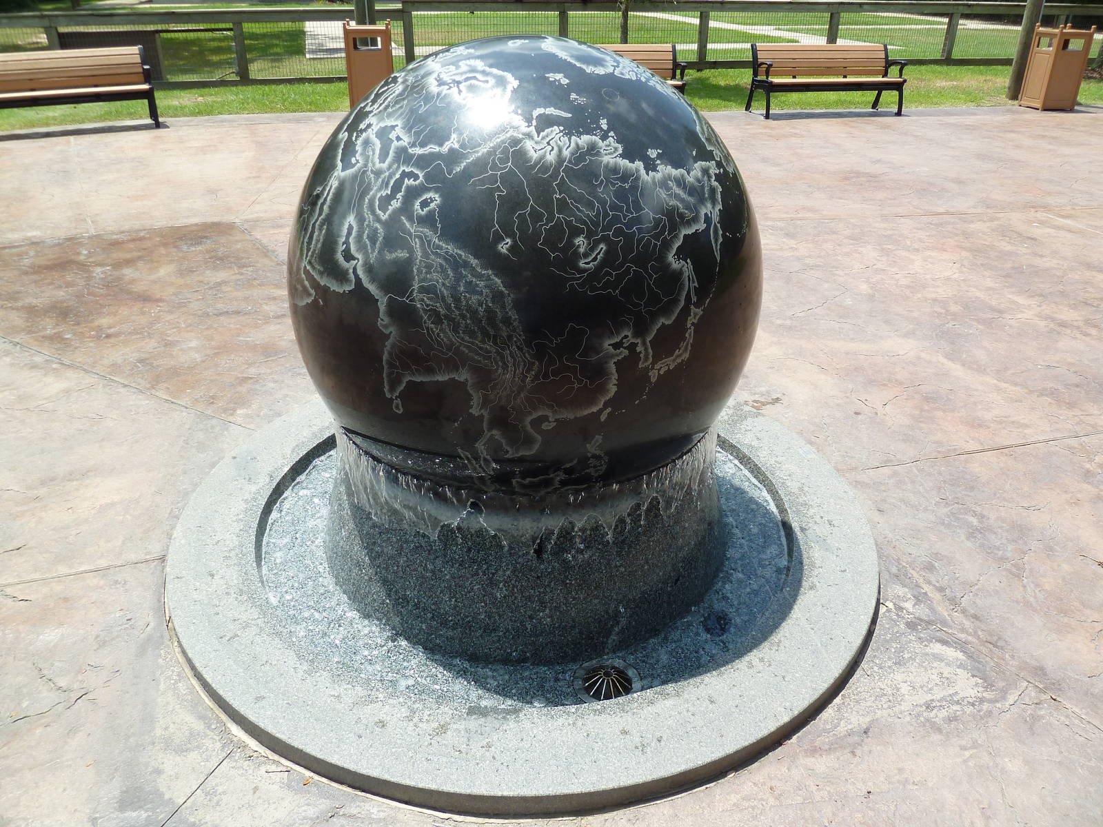 Baton Rouge Zoo - Water Globe