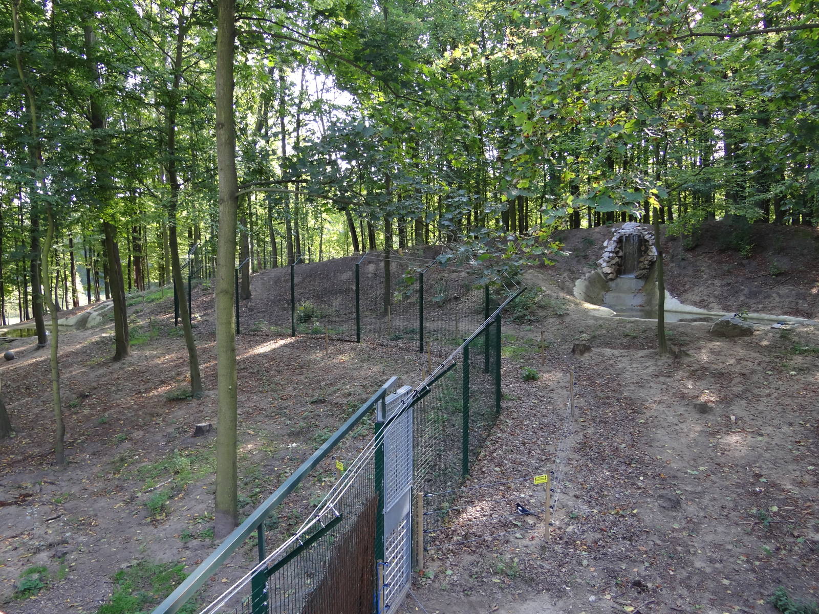 Bear enclosure (built with help of Four Paws)
