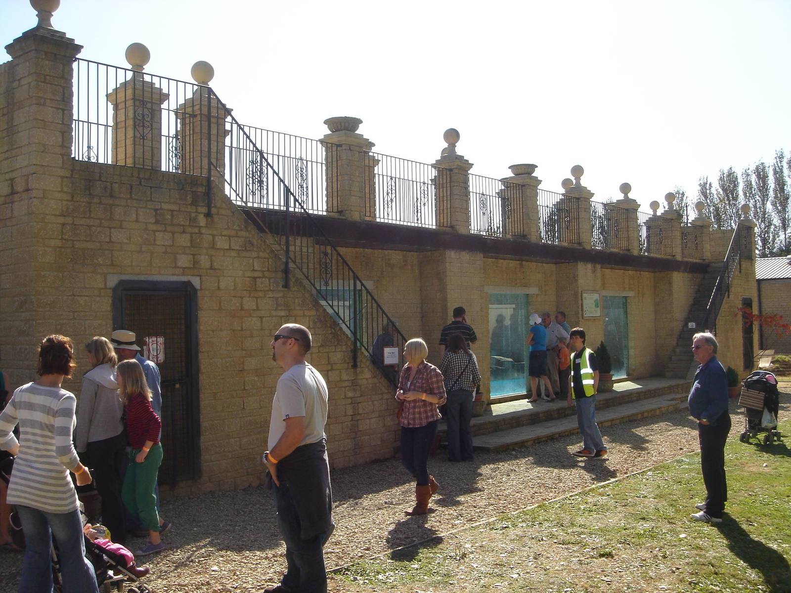 Bear enclosure designed by Jim Clubb 2009.