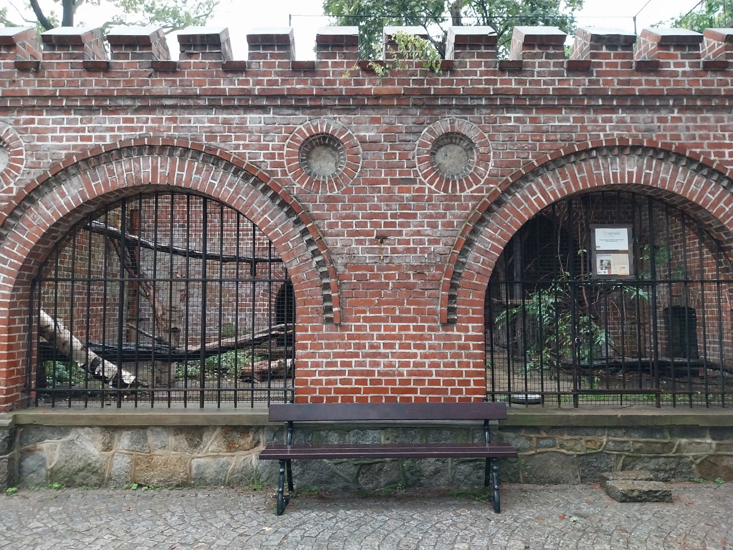 Bear Fortress - Owl aviary