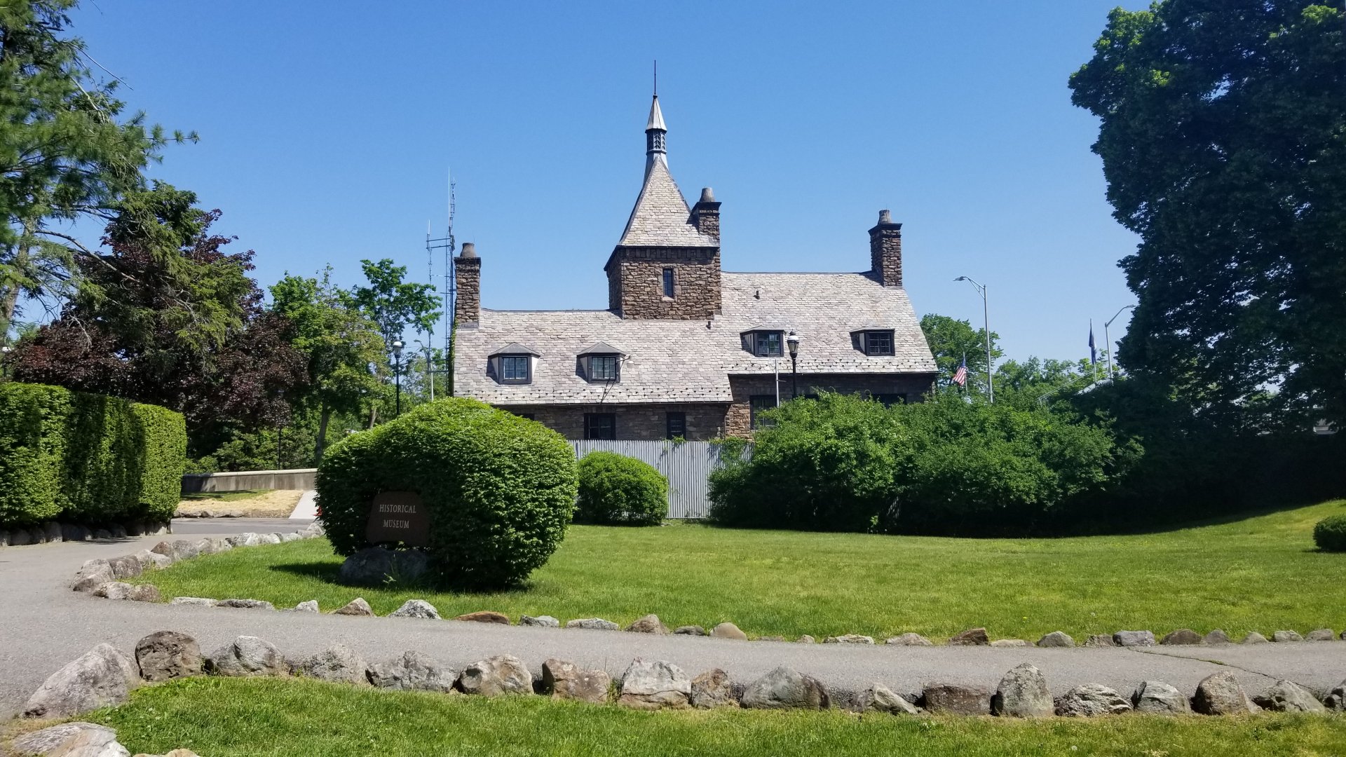 Bear Mountain - Building, unsure of purpose