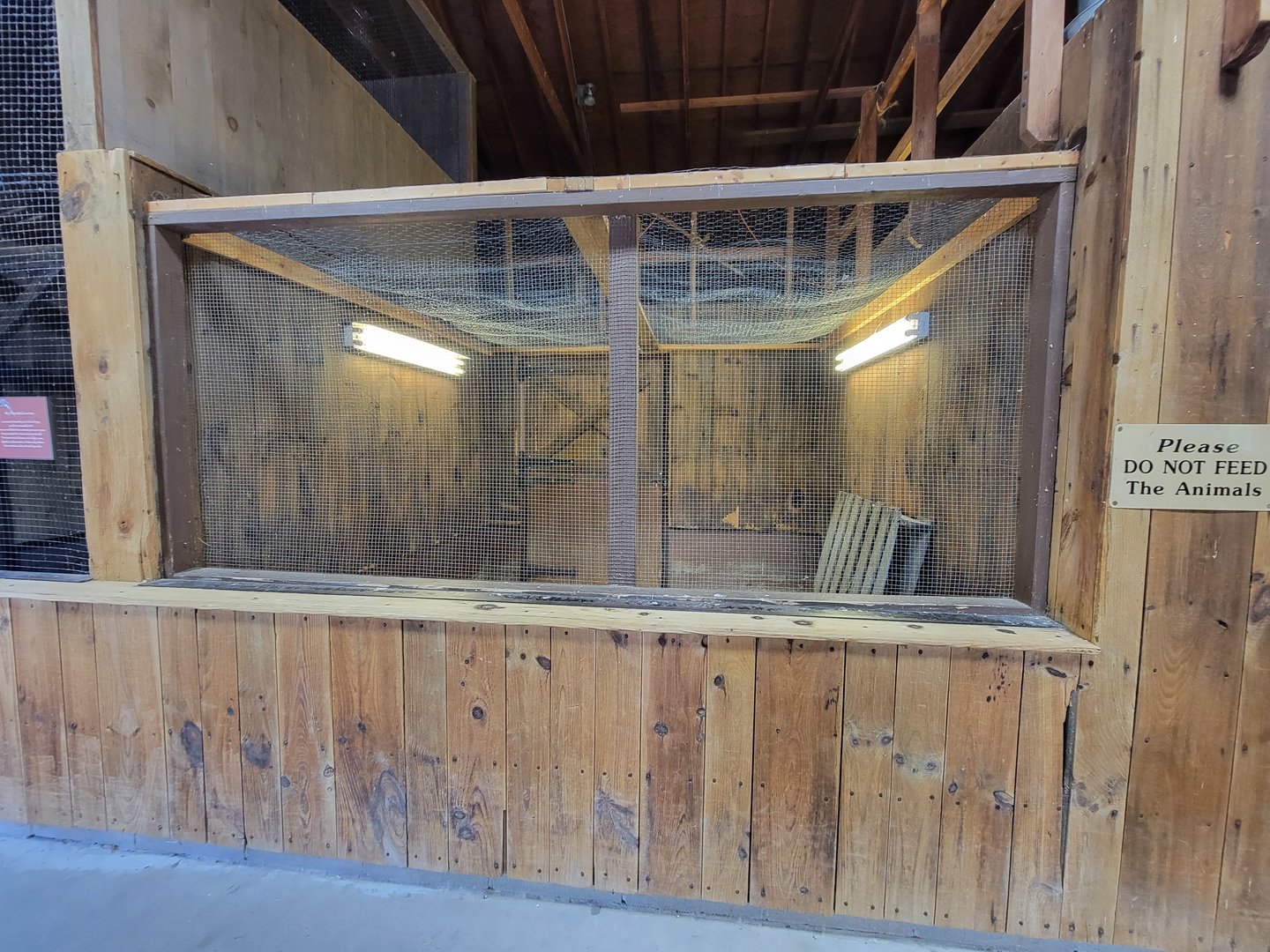 Beardsley 7/22 - Farmyard, empty? barn exhibit