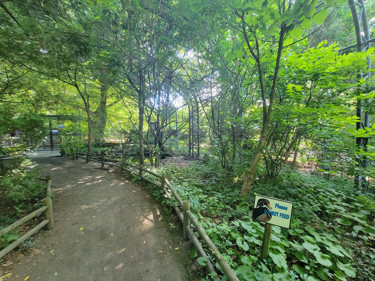 Beardsley 7/22 - Wetlands aviary