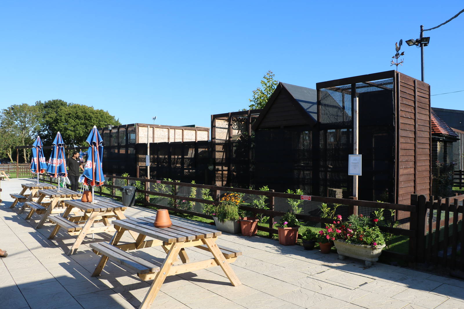 Beer garden and enclosures - Fen Bell Inn, October 2015