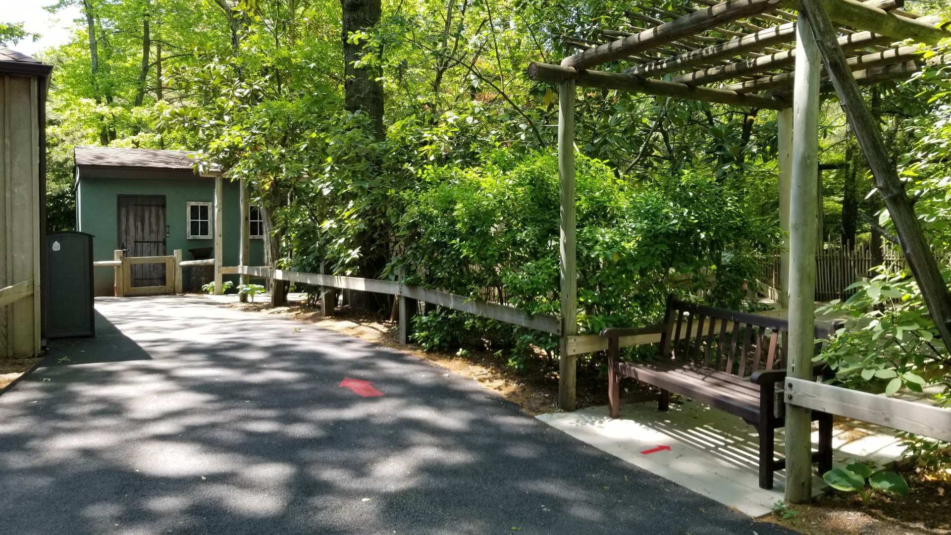 Bergen County Zoo - Area by wetlands aviary