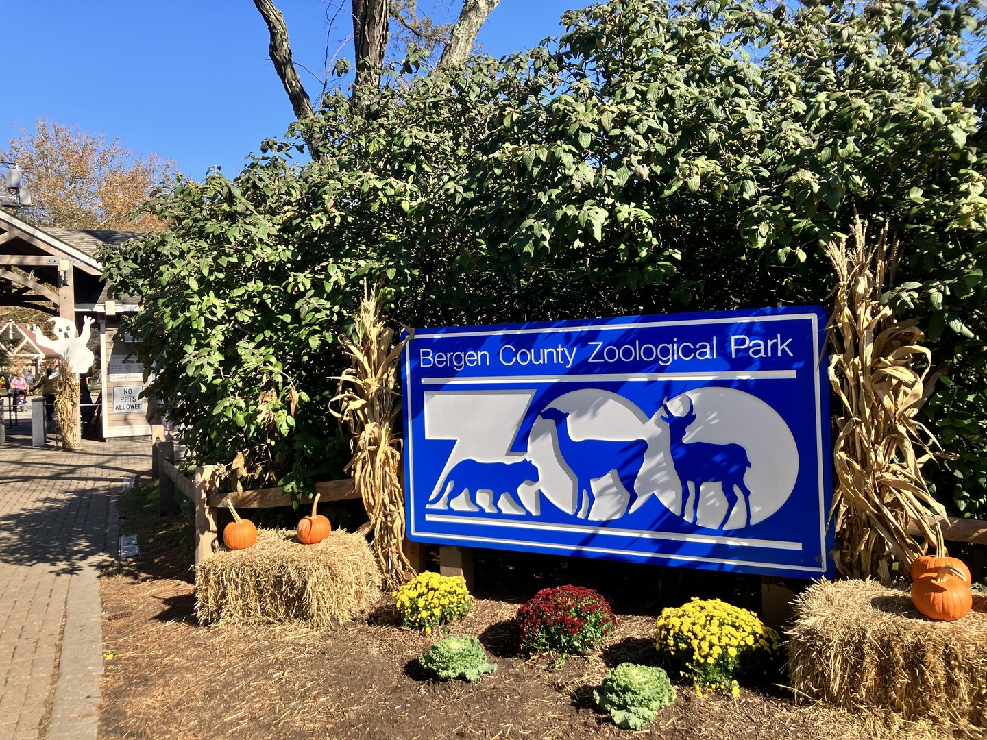 Bergen County Zoo Entrance Sign