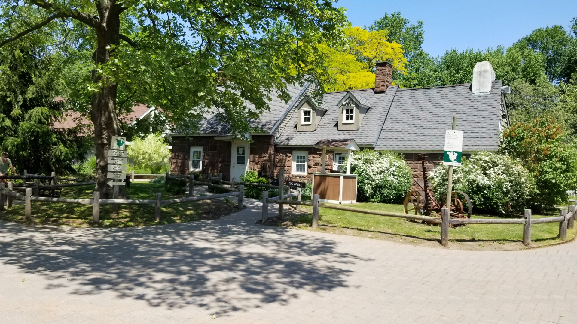 Bergen County Zoo - Zoo office