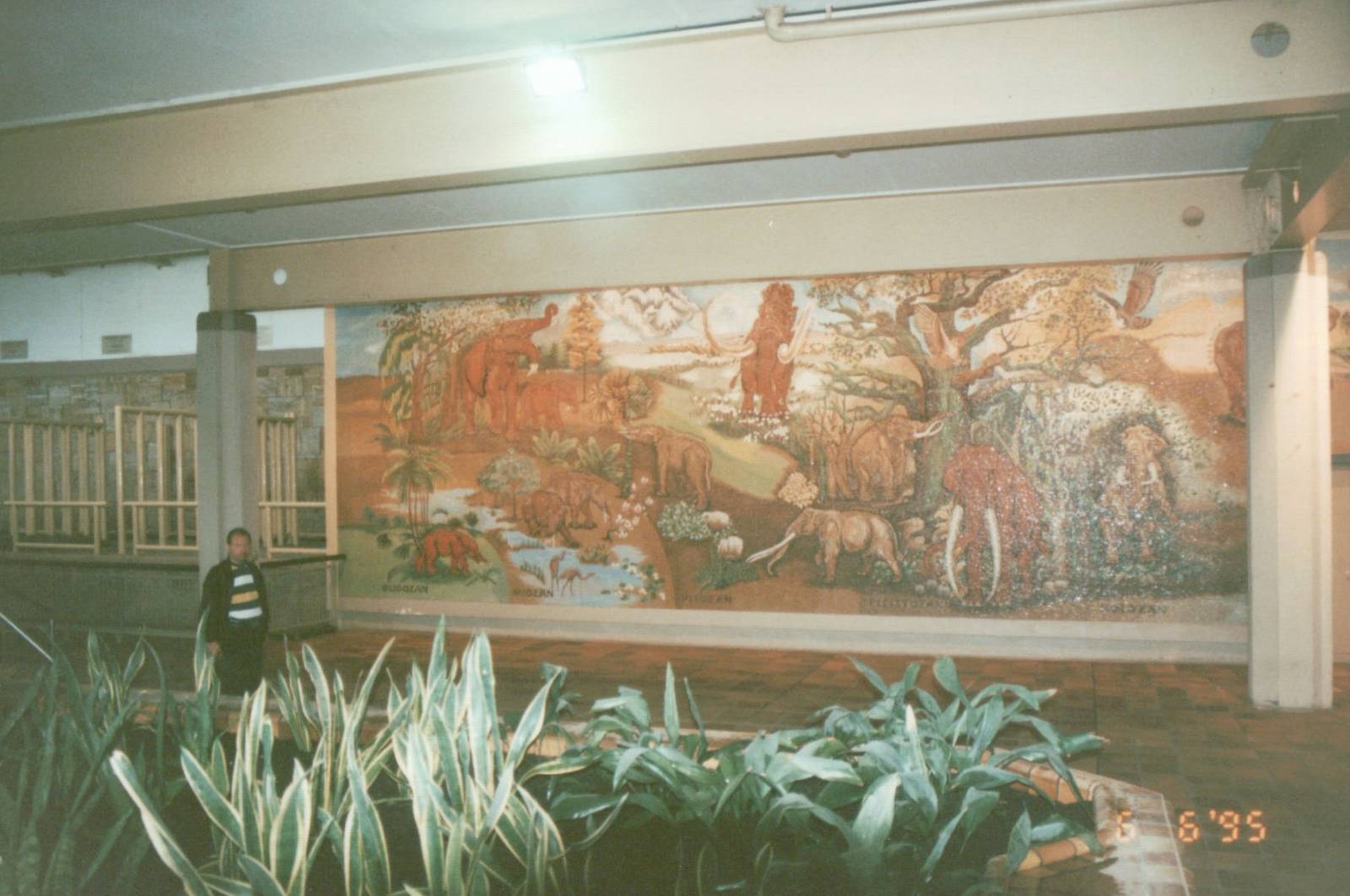 Berlin Tierpark 1995 - Wall art inside the massive Pachyderm House