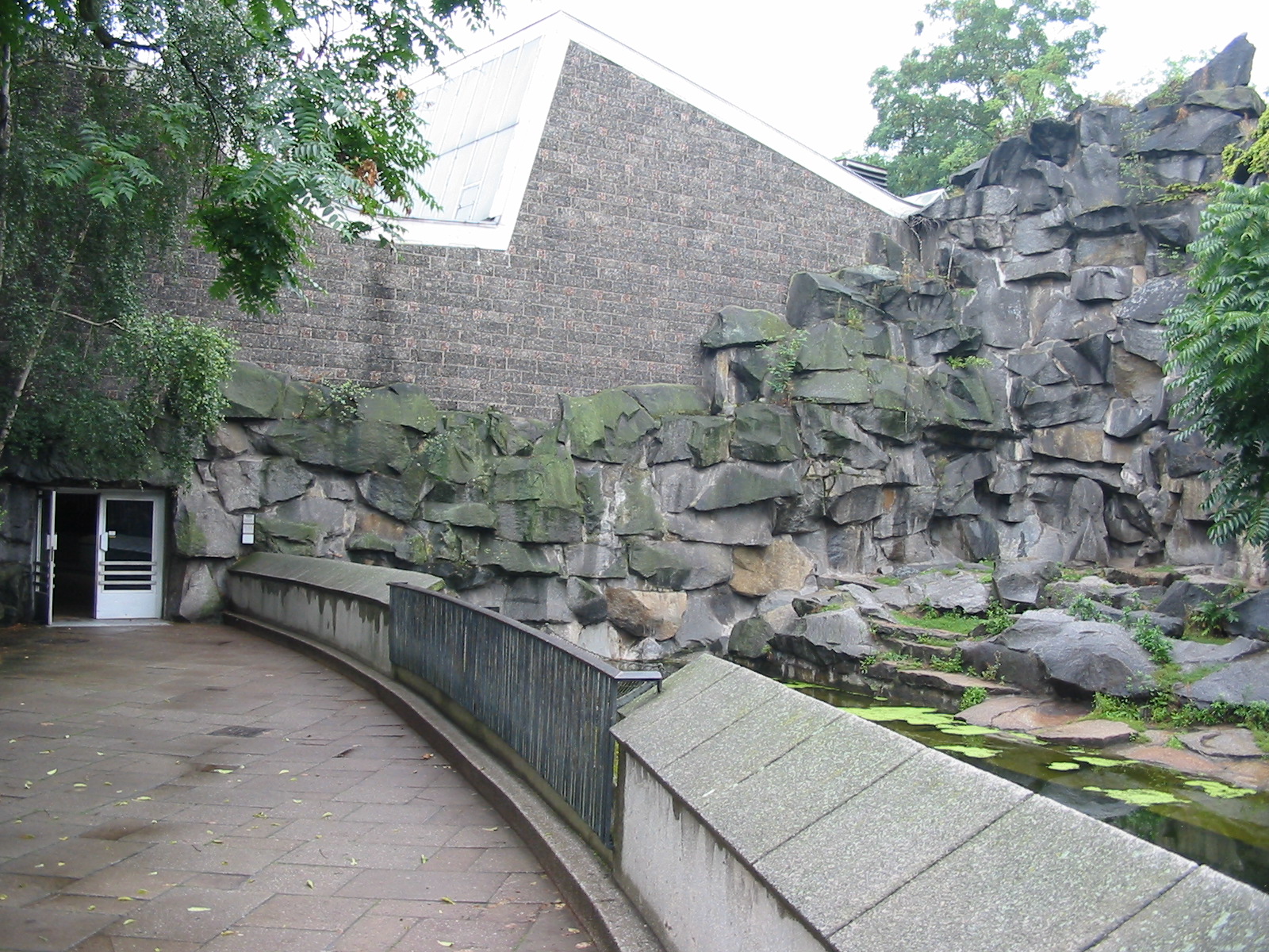 Berlin Tierpark 2004 - Along the Tiger exhibit at the Alfred Brehm House
