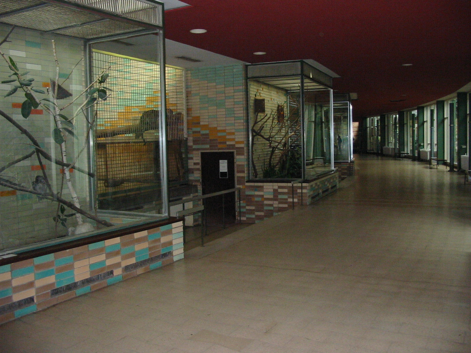 Berlin Tierpark 2004 - Inside the Alfred Brehm House