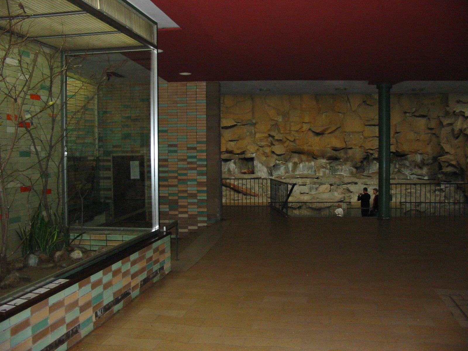 Berlin Tierpark 2004 - Looking towards the Tiger exhibit inside the Alfred