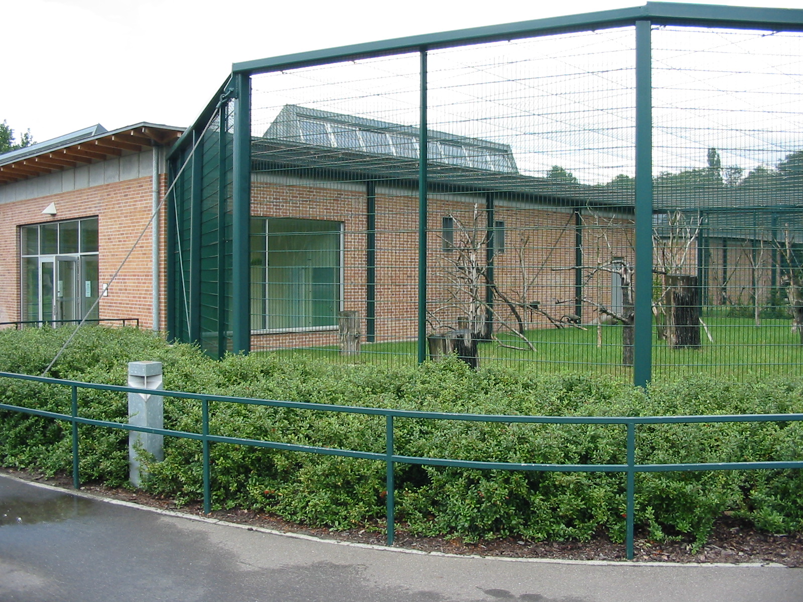 Berlin Tierpark 2004 - The other side of the Monkey House