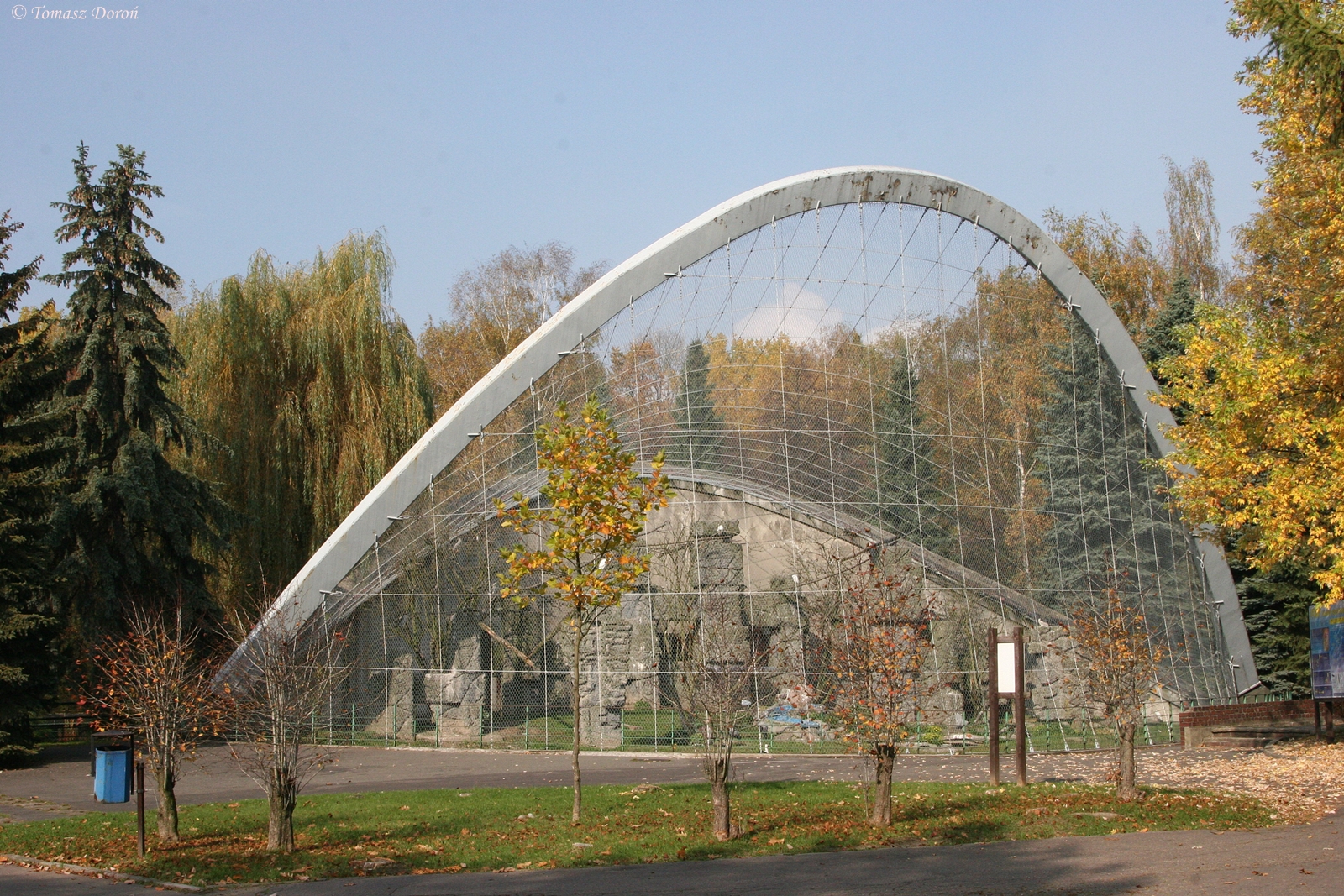 Big aviary for birds (cranes, ducks, egretts)