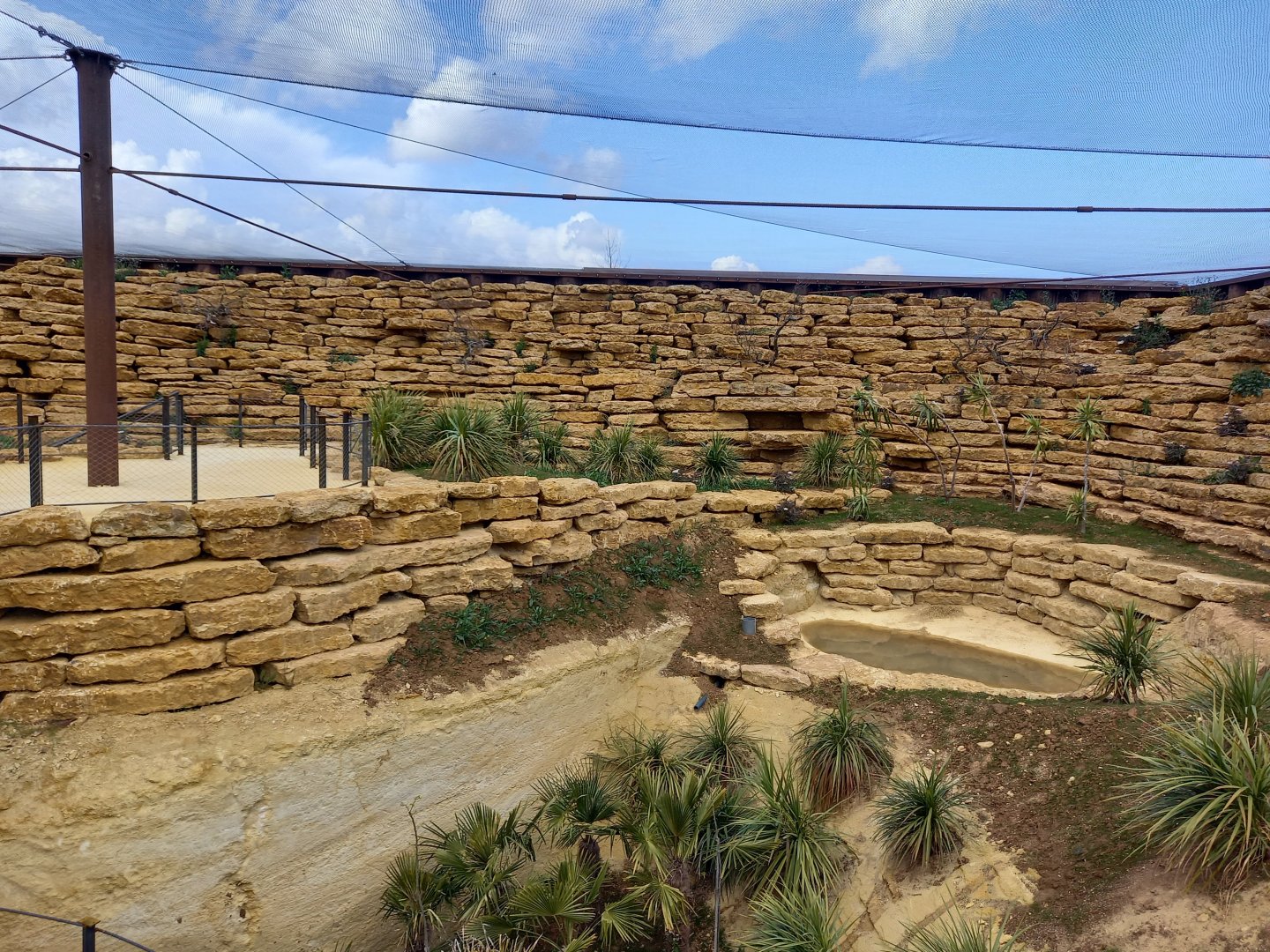 Bioparc Zoo de Doué - New african dry aviary