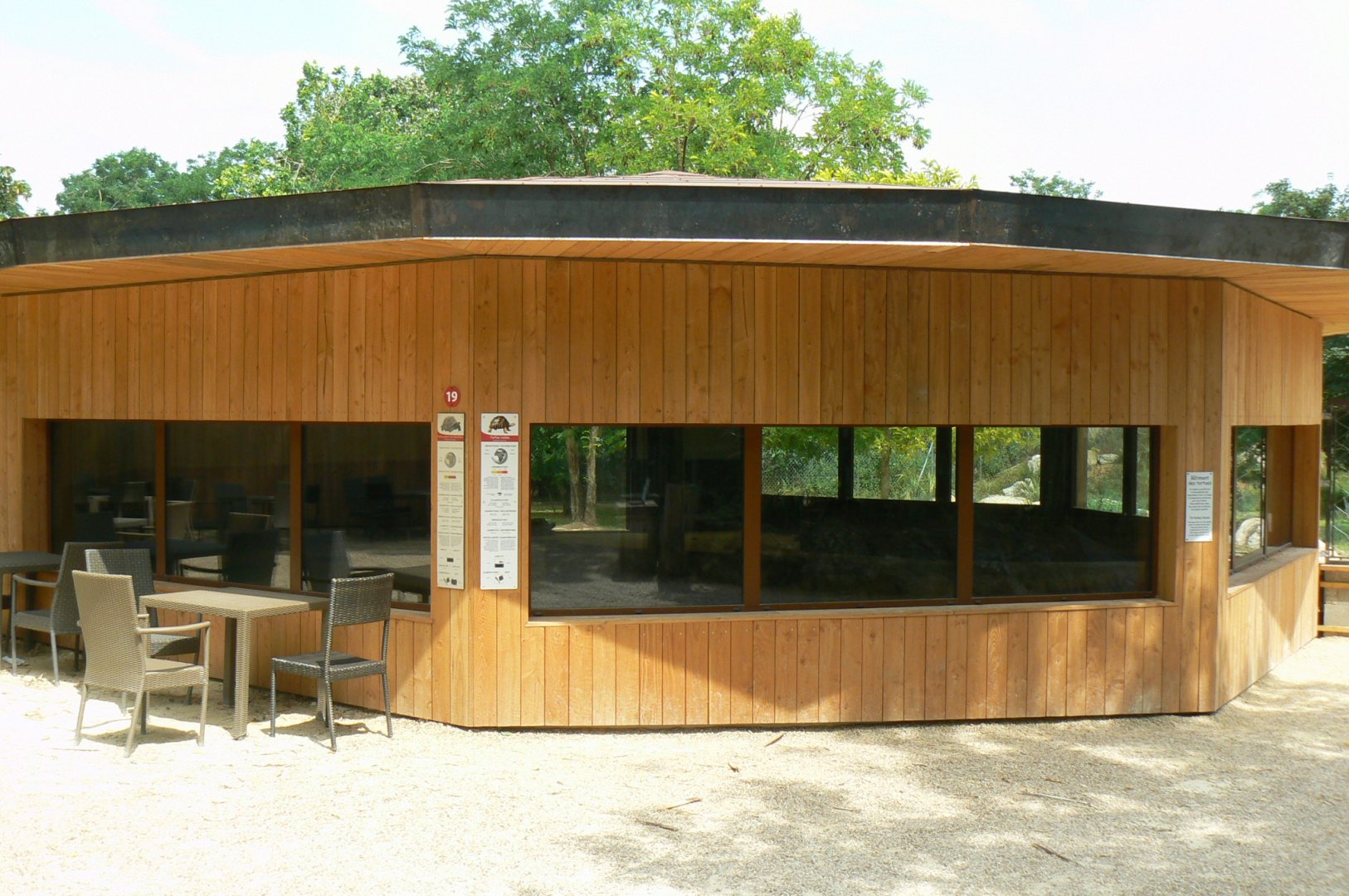 Bioparc Zoo de Doué - New Aldabra's giant tortoises and radiated tortoises house