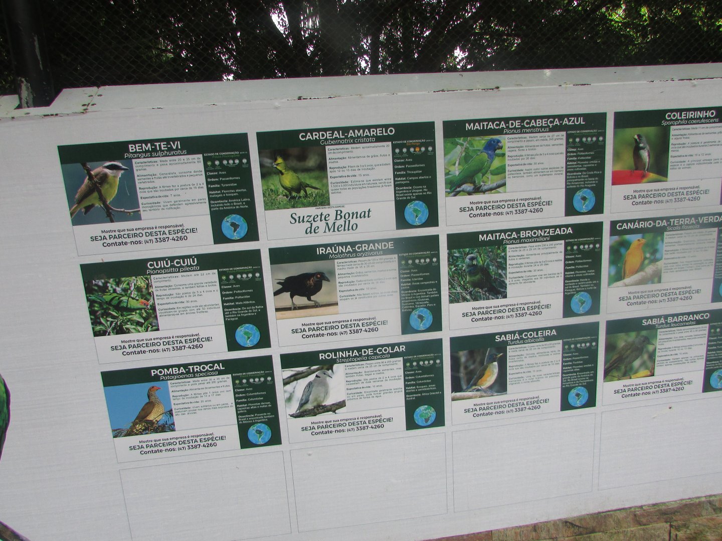 BioParque Zoo Pomerode - signage in the walthrough aviary