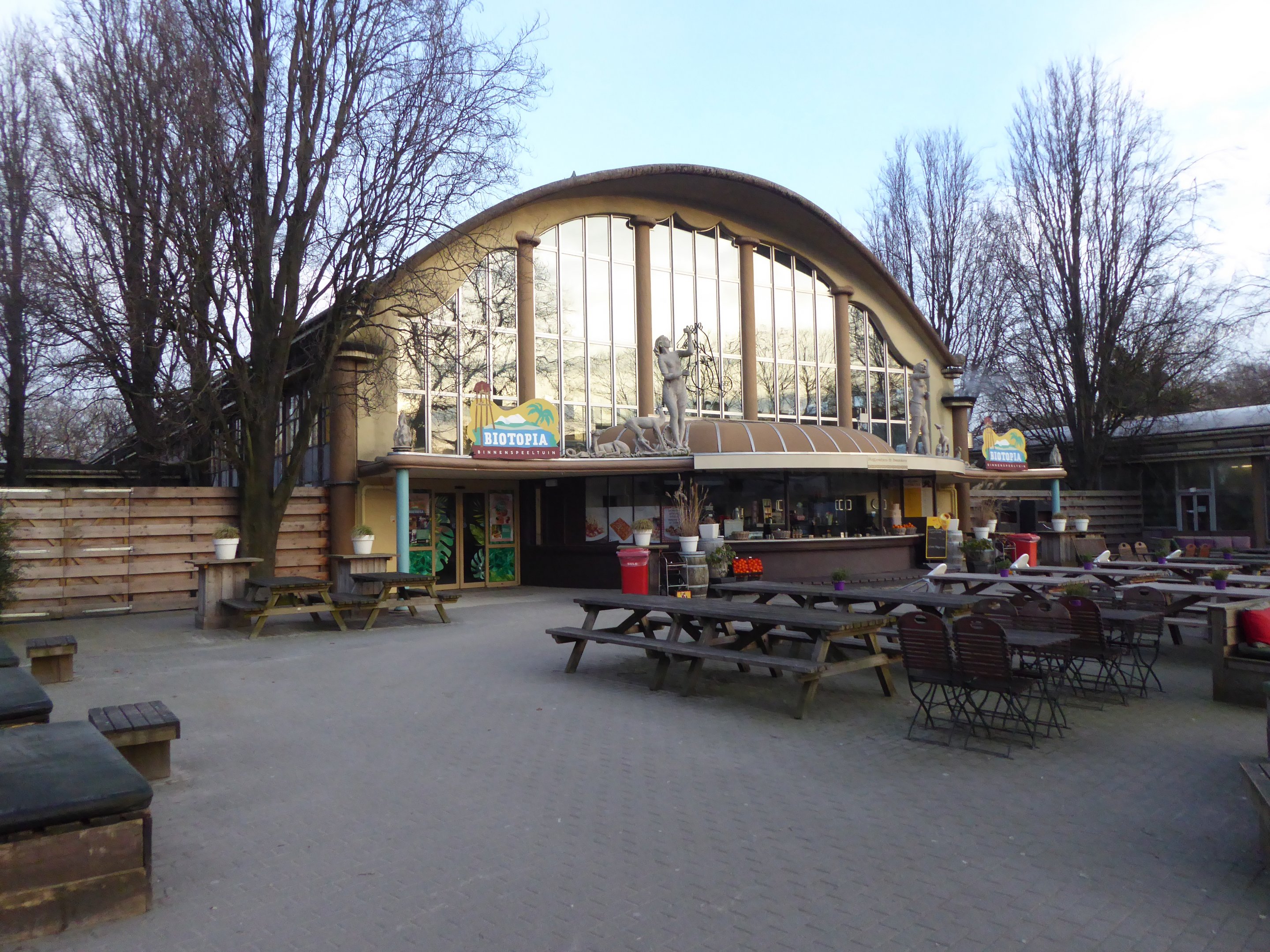 Biotopia in the old Rivièrahal