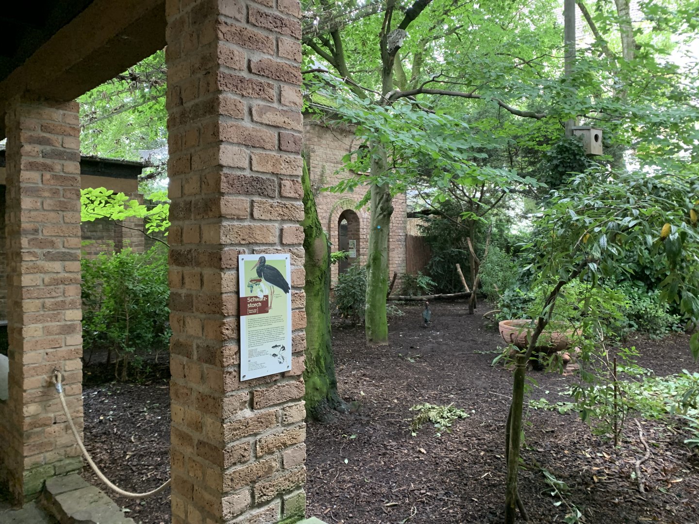 Bird cloister