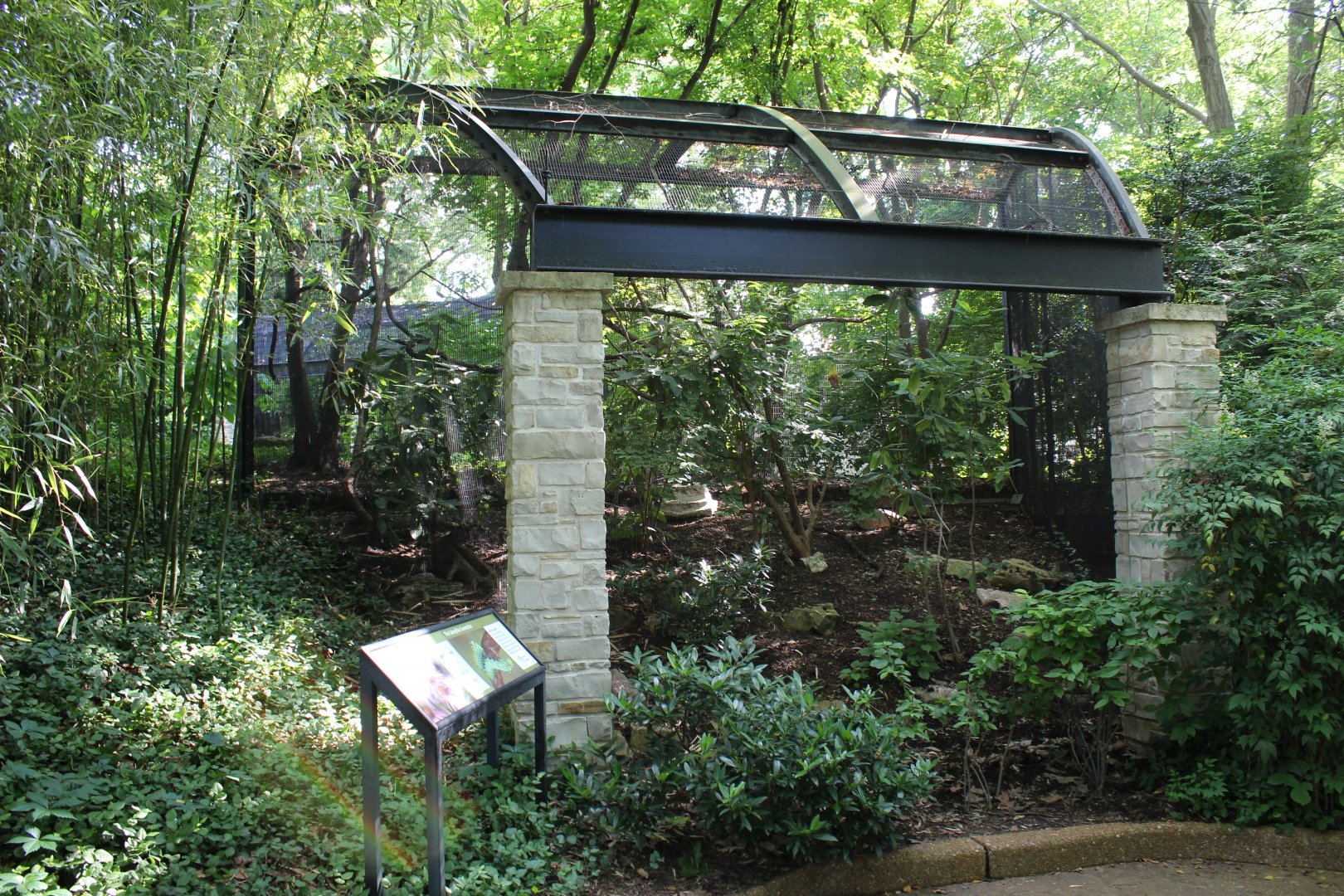 Bird Exhibit - Bird Gardens