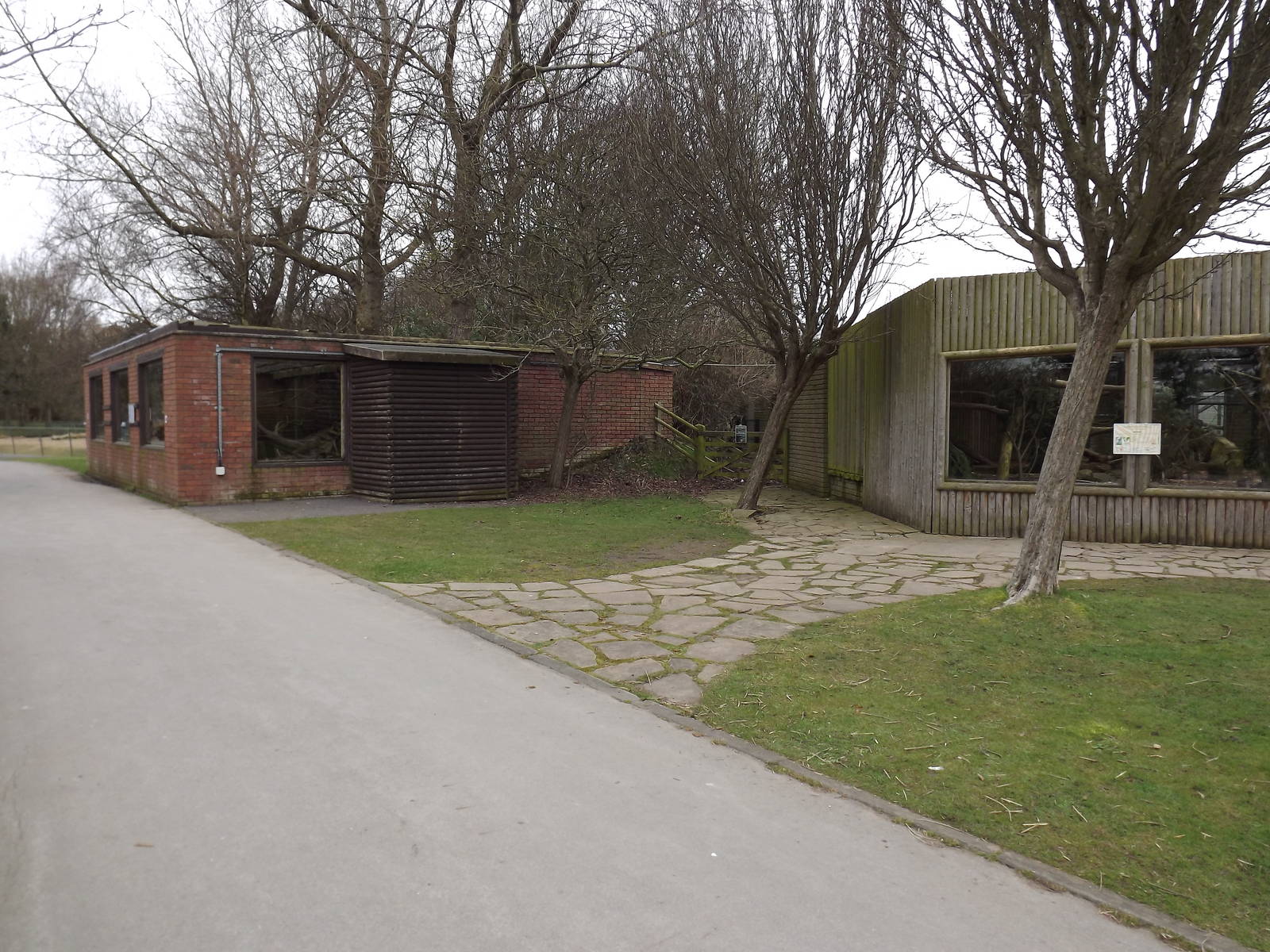 Bird exhibits at Blackpool Zoo 11/03/12
