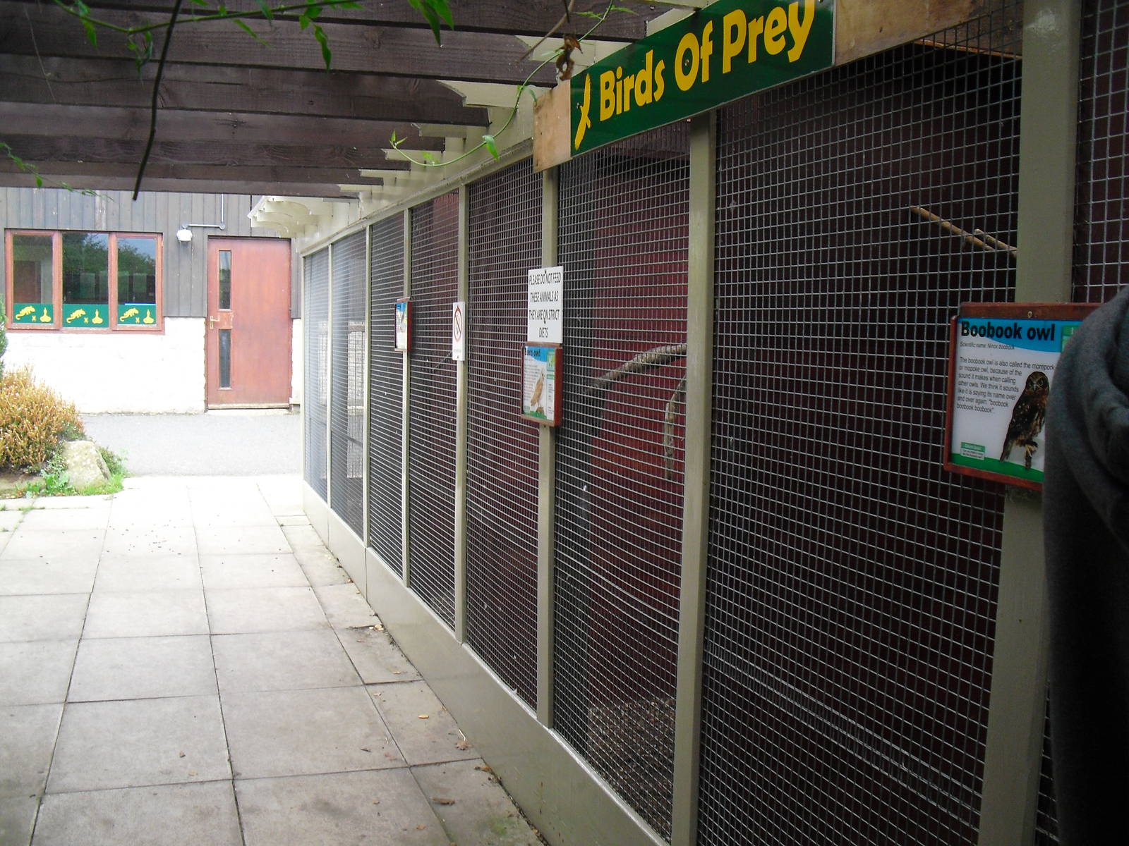 Bird of Prey Aviaries - 16/10/2011