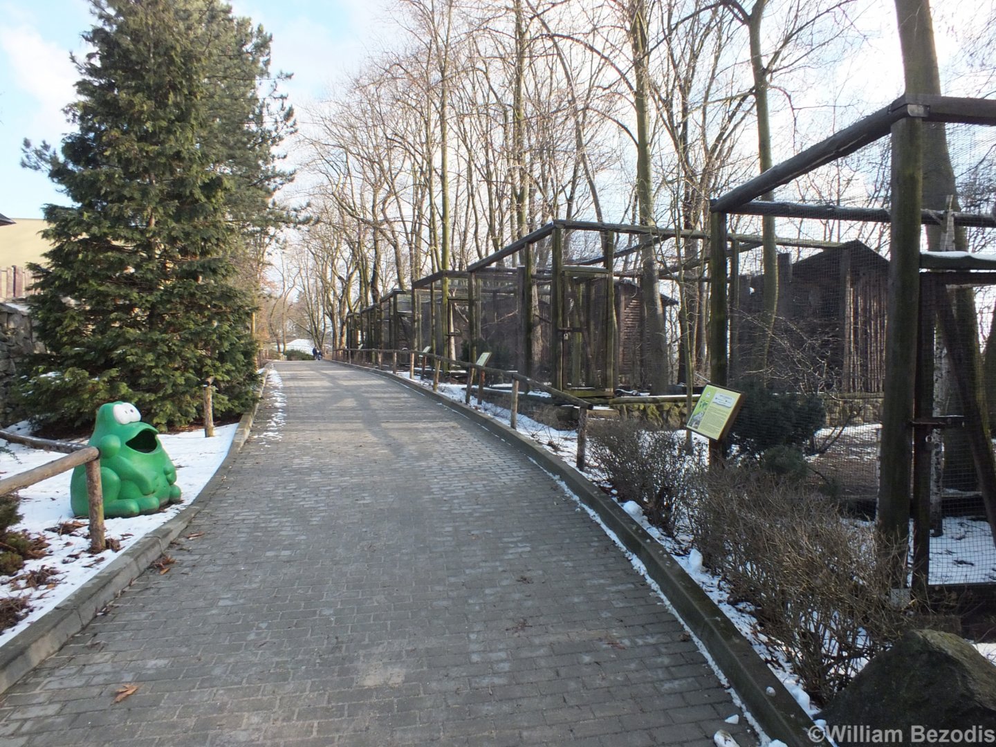 Bird of Prey Aviaries