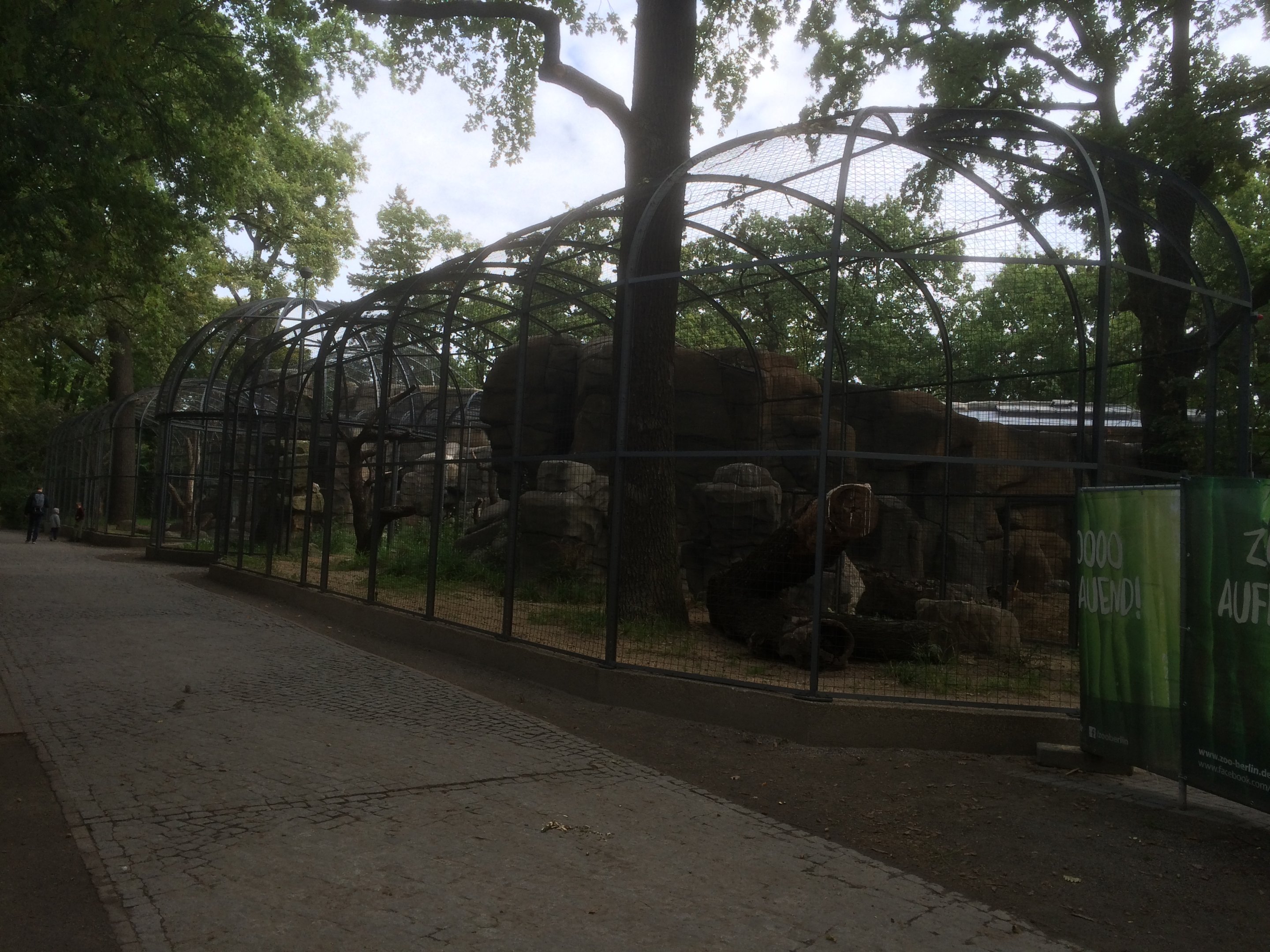 Bird of prey aviaries