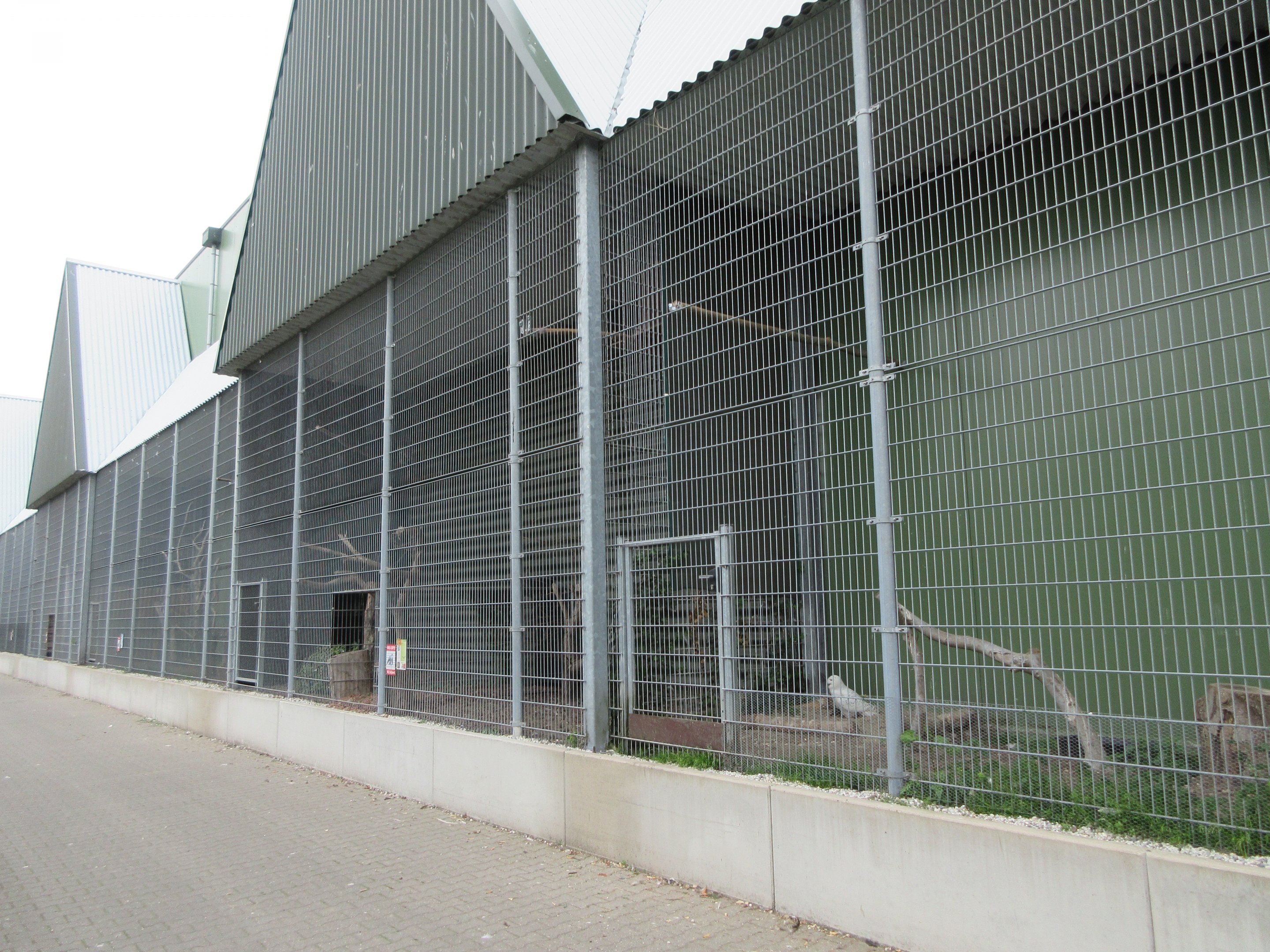 Bird of Prey Aviaries