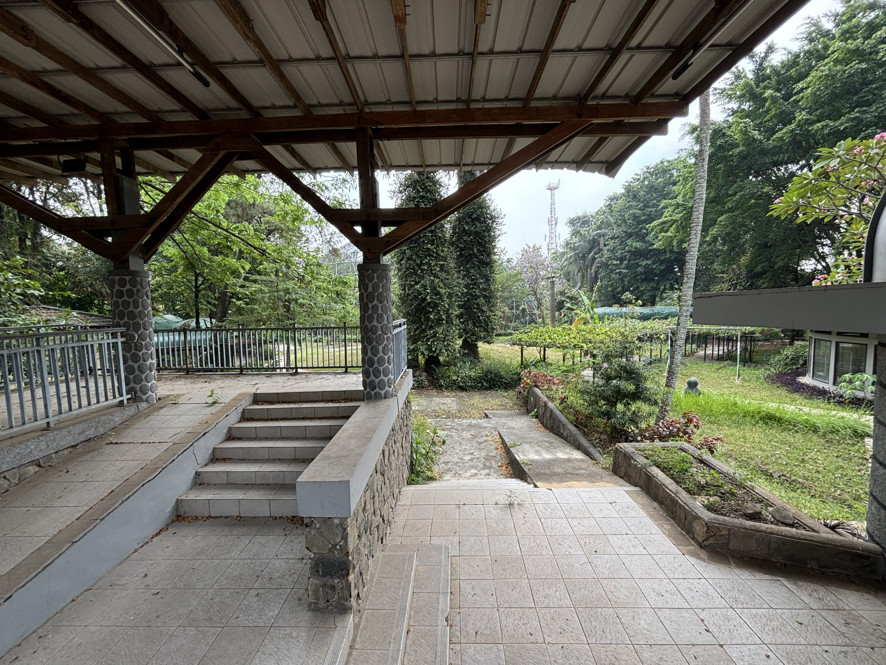 Bird Park - old, closed area