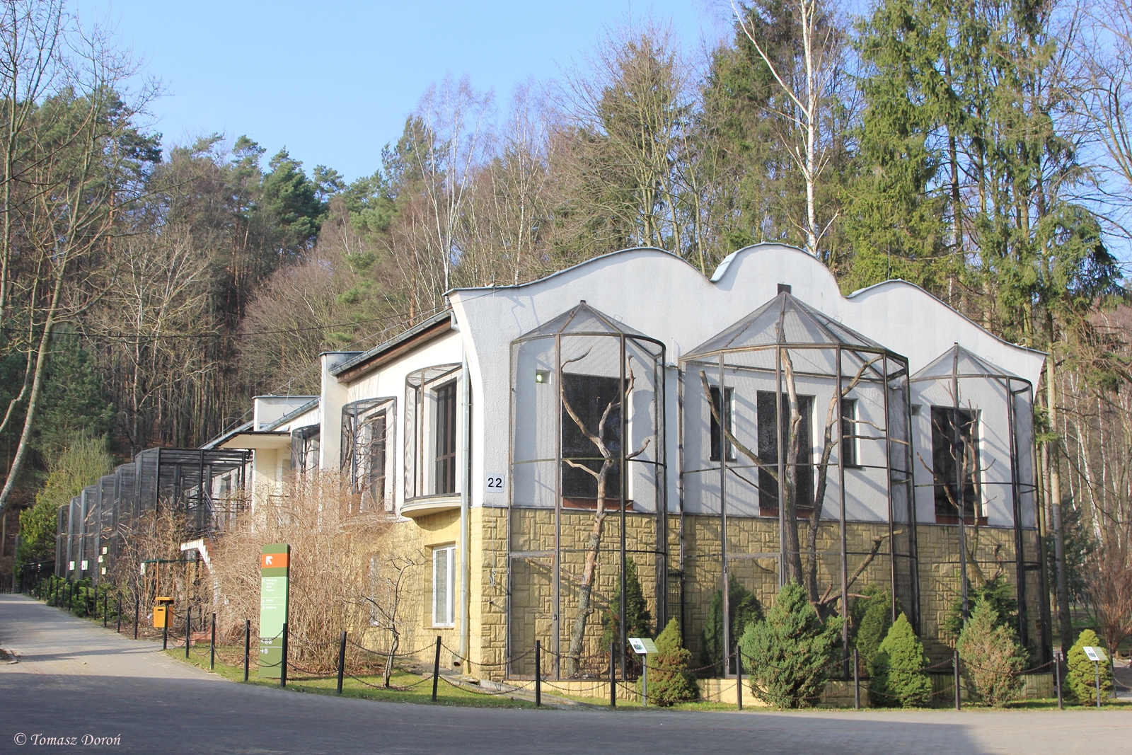 Bird & Reptile House