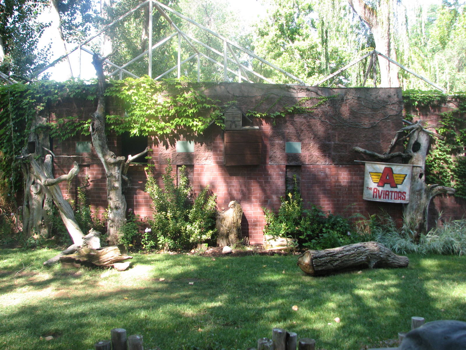 Bird Show Amphitheater