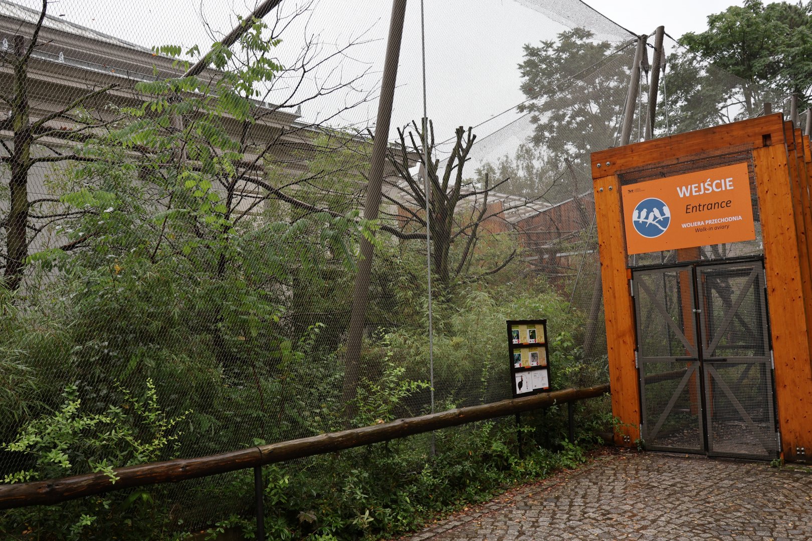 Birdhouse - Tarictic hornbill aviary