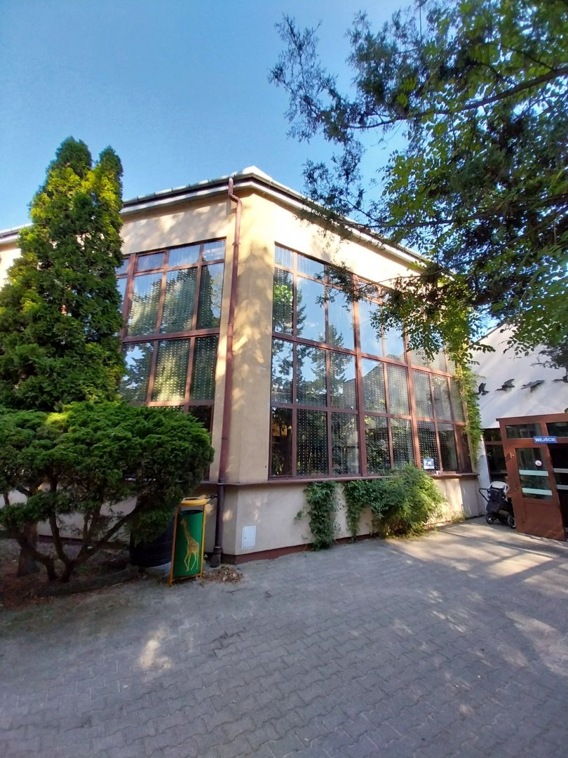 Birdhouse - Tropical greenhouse