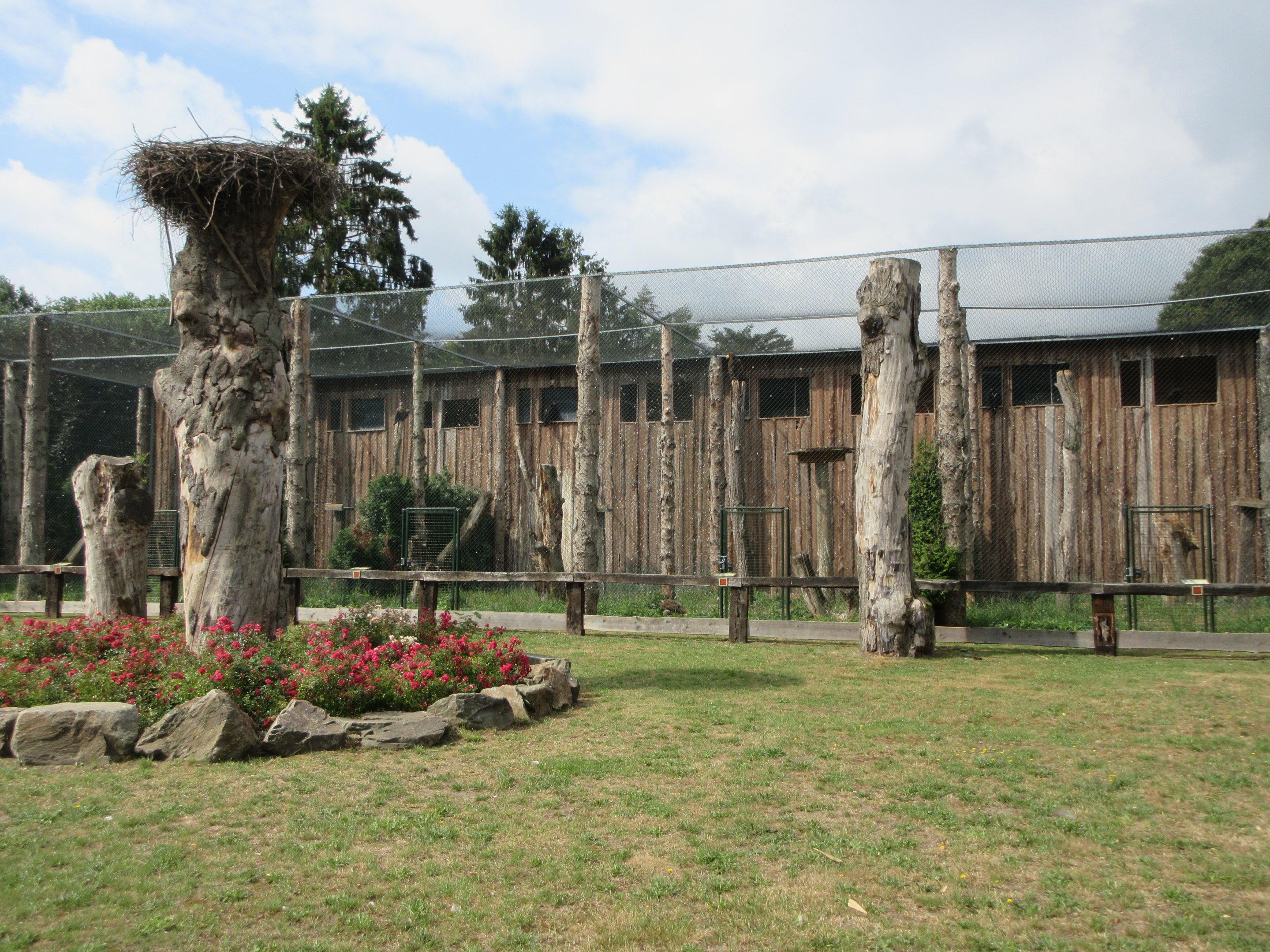 Birds of Prey Aviaries