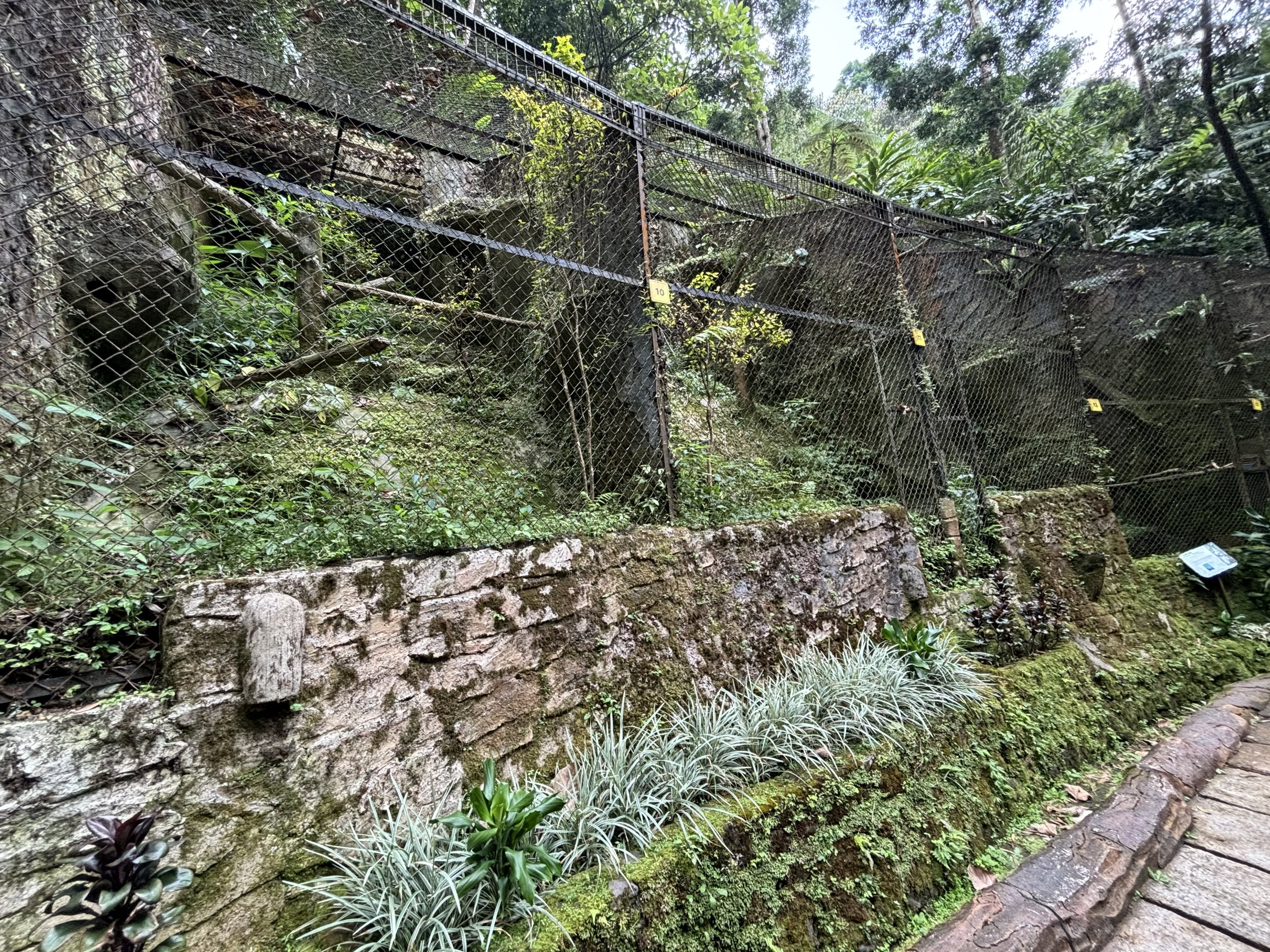 Birds of Prey Aviaries