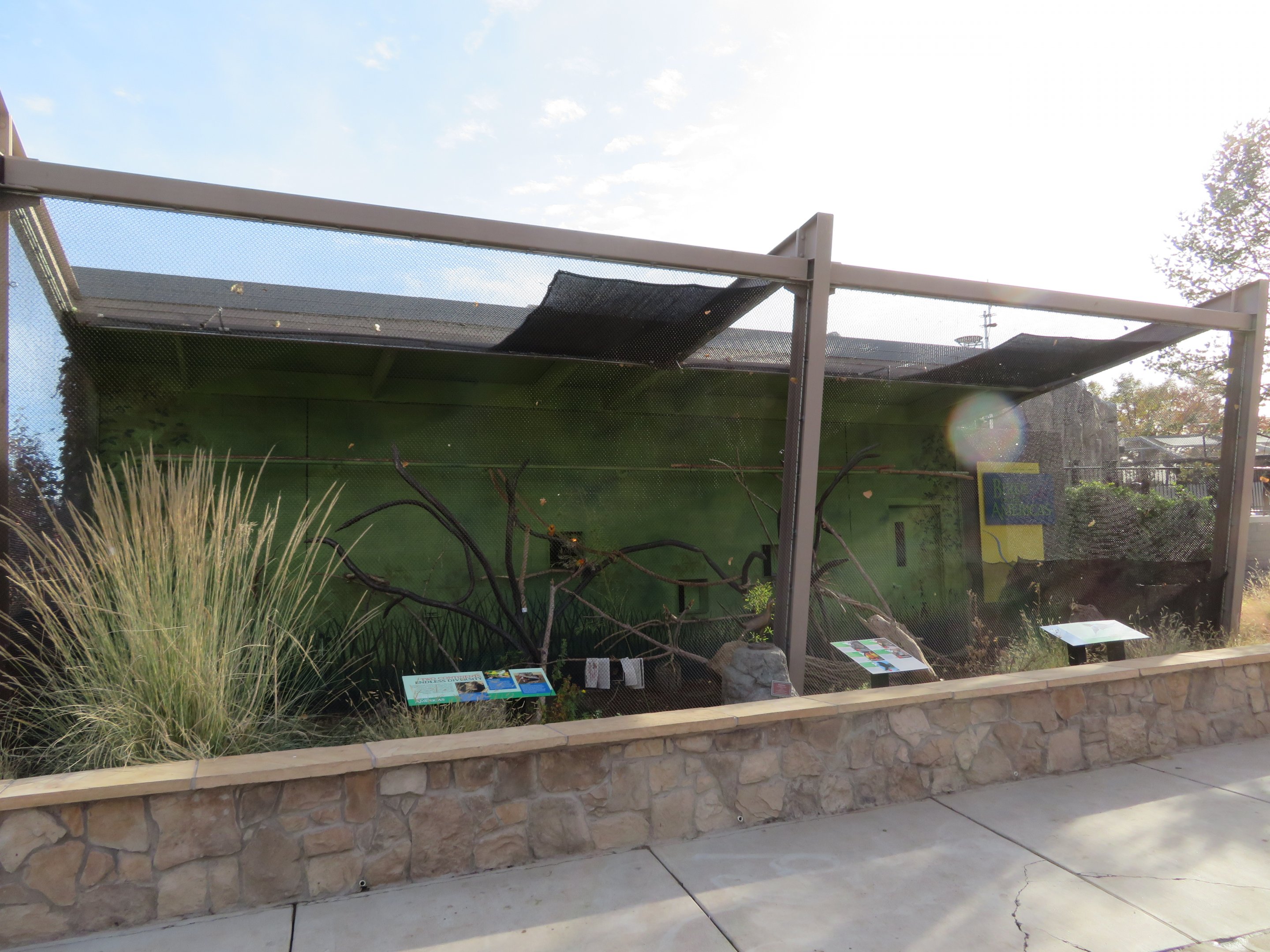 Birds of the Americas Aviary (5 spp)