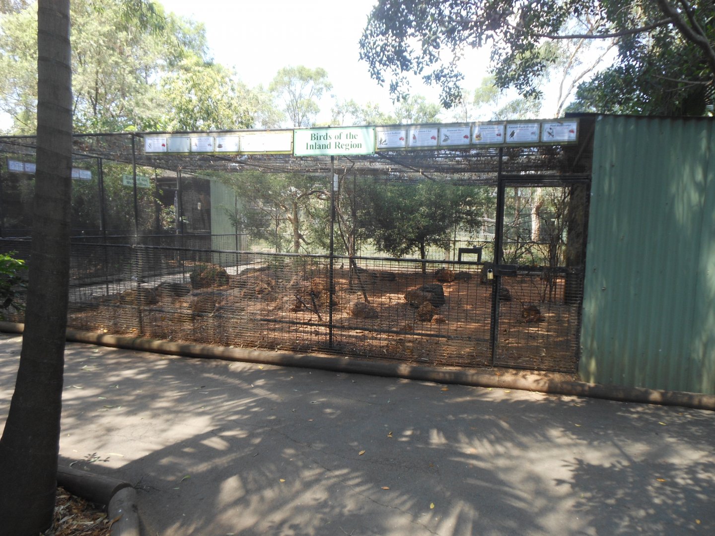 Birds of the Inland Region aviary