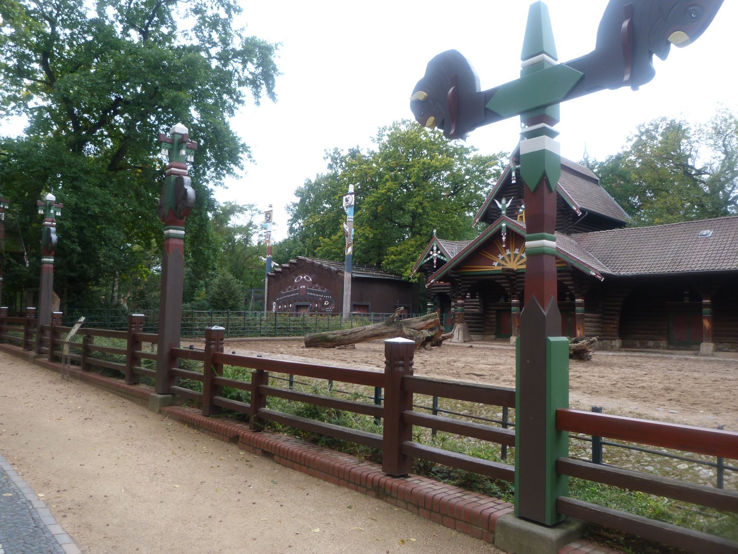Bison paddocks -Zoologischer Garten Berlin (2024)