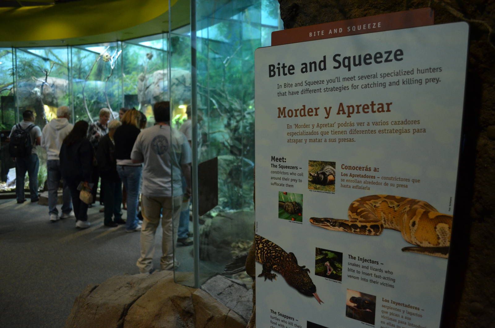 BITE AND SQUEEZE SIGNAGE