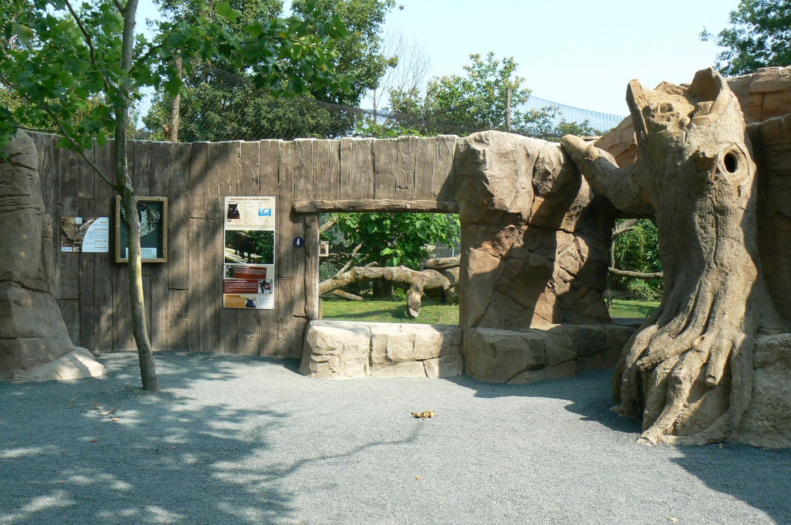 Black leopards exhibit - viewing windows on the second enclosure