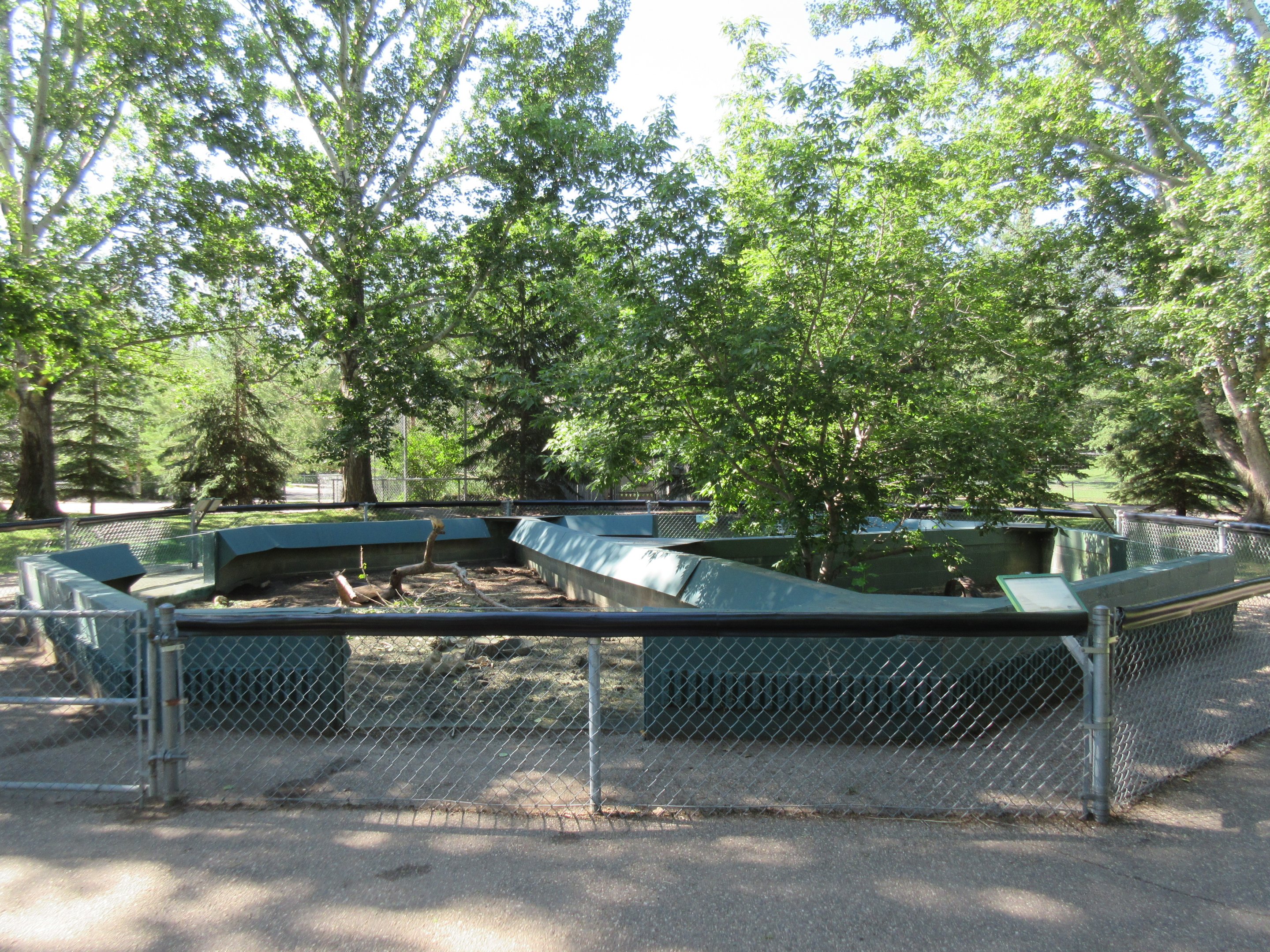 Black-tailed Prairie Dog + American Badger Exhibits