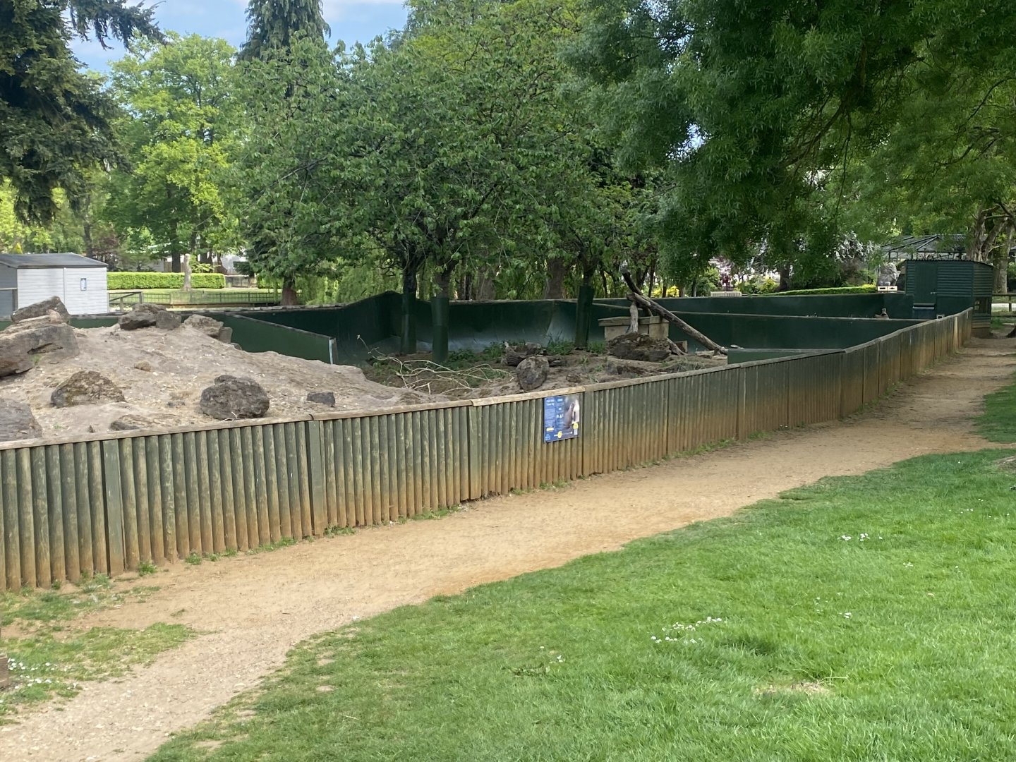 Black-tailed prairie dog enclosure 090525