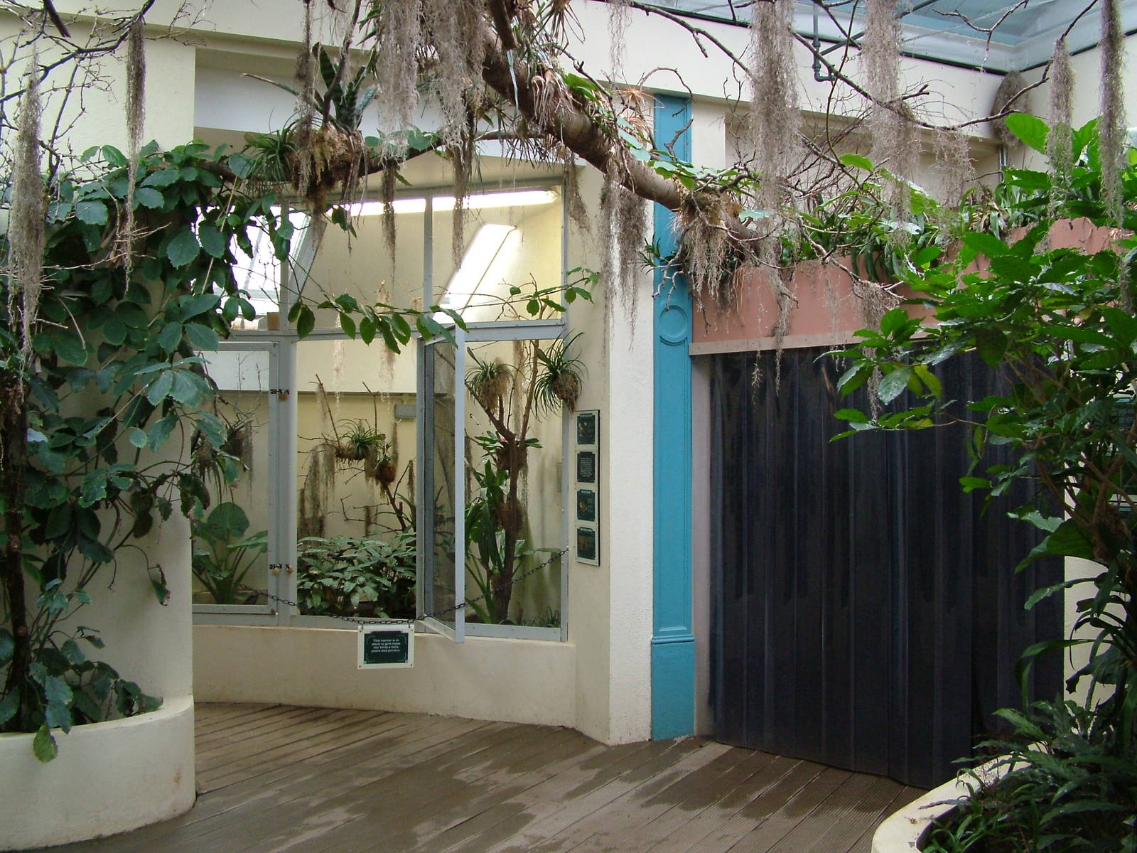 Blackburn Pavilion at London Zoo Oct 08