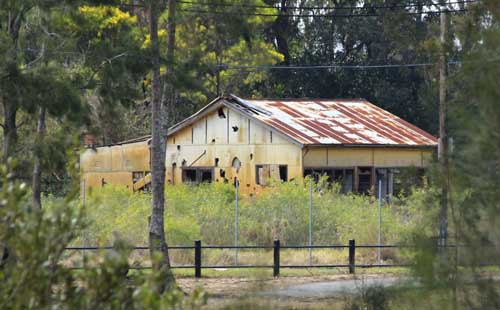 BLUE GUM FARM ZOO 1986-2009 (CLOSED) Maxwell Avenue, Deepwater Park, Milper