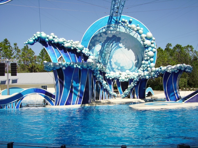 Blue Horizons Stage - Whale & Dolphin Theatre