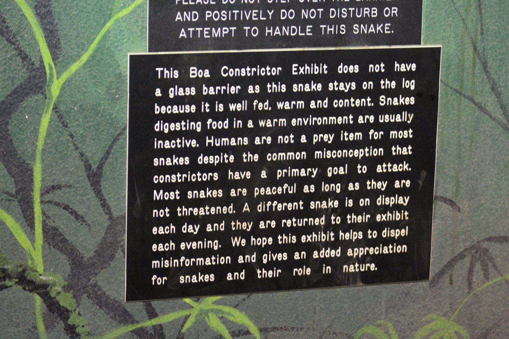 Boa Enclosure Signage
