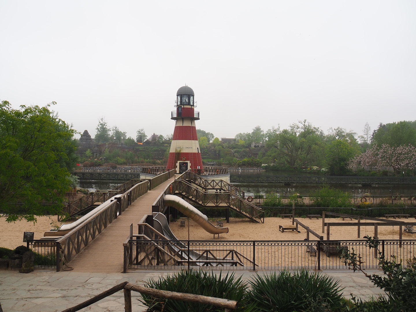 Boardwalk to playground area, African penguin and Harbor seal exhibit and Lighthouse, 2023-05-15