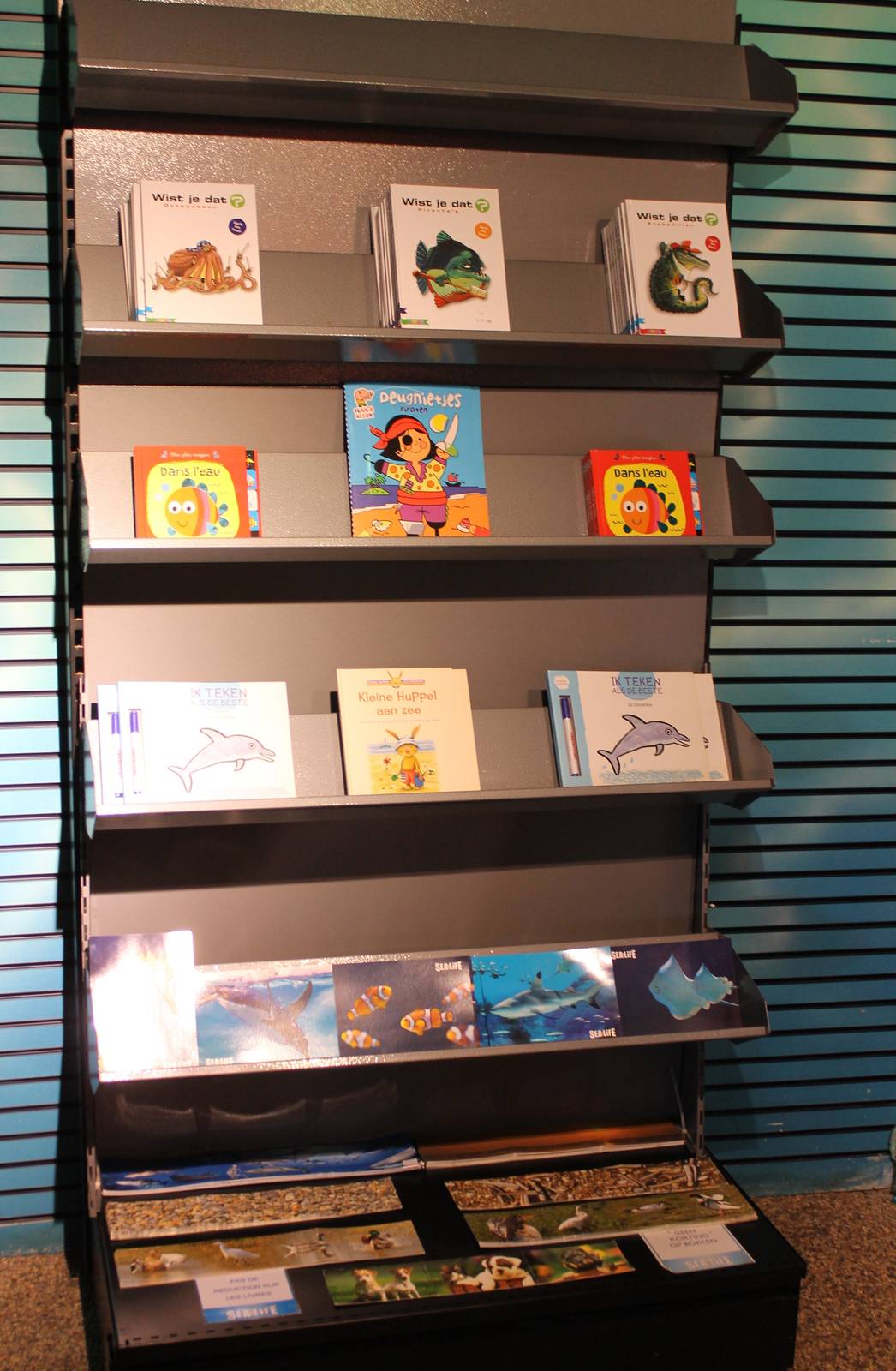 Books in the SEA LIFE - shop