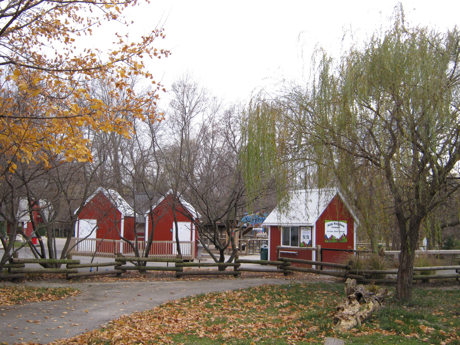 BPZ - Outdoor exhibits, grounds